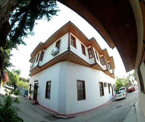 Mavi & Ani Pansiyon Antalya Turquie